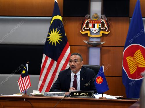 DATUK SERI HISHAMMUDDIN TUN HUSSEIN