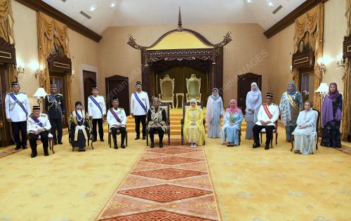 AL-SULTAN ABDULLAH RI'AYATUDDIN AL-MUSTAFA BILLAH SHAH 