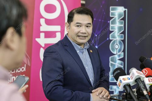 RAFIZI RAMLI