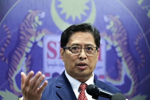 TAN SRI AZAM BAKI