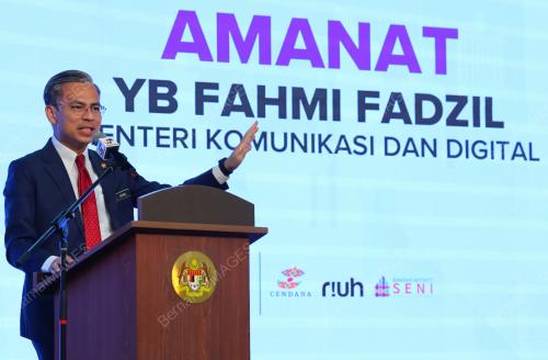 FAHMI FADZIL