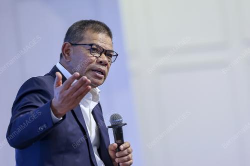 DATUK SERI SAIFUDDIN NASUTION ISMIAL