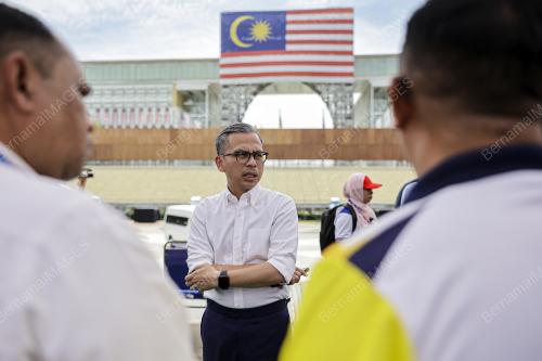 FAHMI FADZIL