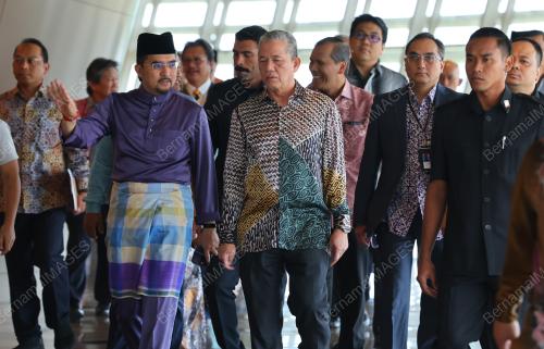 DATUK SERI FADILLAH YUSOF