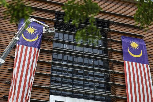 TINJAUAN PEMASANGAN JALUR GEMILANG