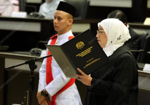 DATUK AZIMAH OMAR