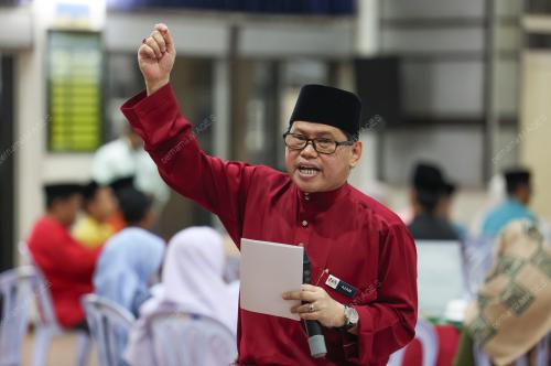DATUK DR MOHD AZAM AHMAD