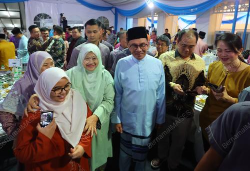 DATUK SERI ANWAR IBRAHIM