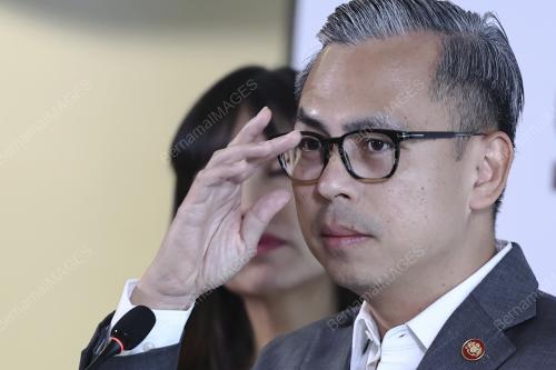 FAHMI FADZIL