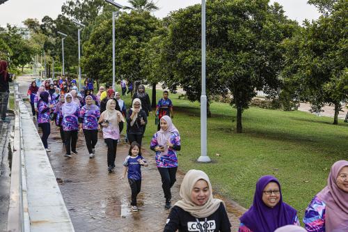 BRISK WALK KEMENTERIAN KOMUNIKASI