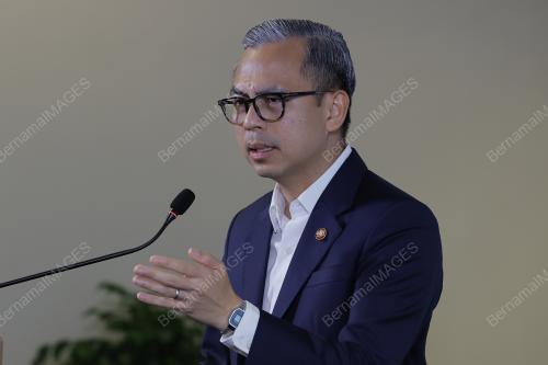 FAHMI FADZIL