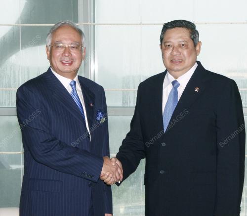 MOHD NAJIB TUN ABDUL RAZAK