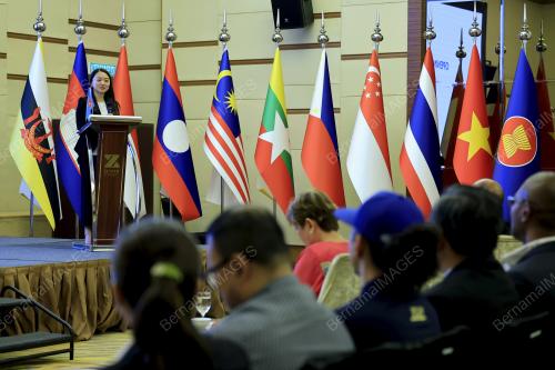 HANNAH YEOH