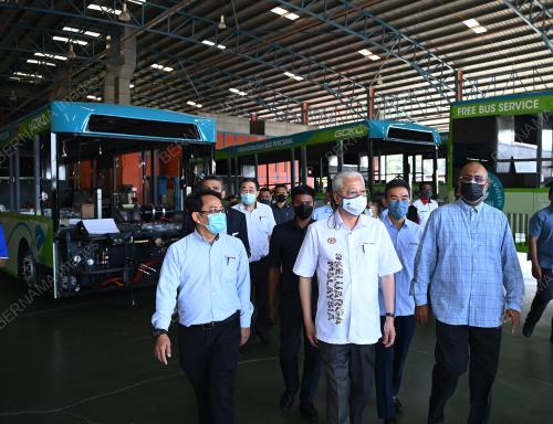 DATUK SERI ISMAIL SABRI YAAKOB