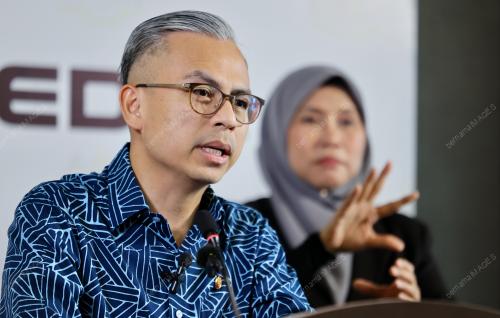 DATUK FAHMI FADZIL
