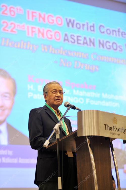 PTJ25_16112015_MAHATHIR