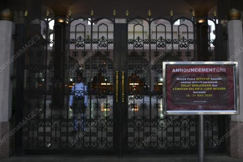 MASJID PUTRA TUTUP UNTUK ORANG AWAM