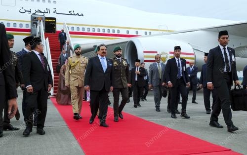 RAJA BAHRAIN SHEIKH HAMAD BIN ISA AL KHALIFA