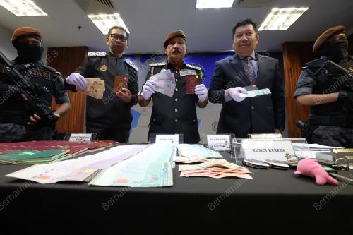 DATUK RUSLIN JUSOH