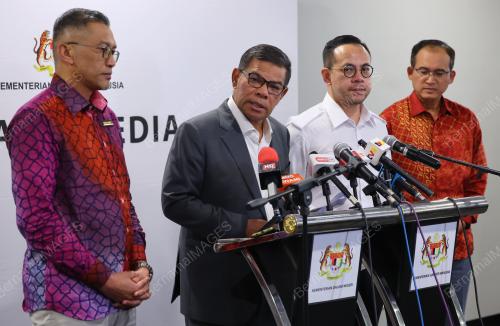 DATUK SERI SAIFUDDIN NASUTION ISMAIL
