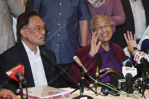 TUN DR MAHATHIR MOHAMAD