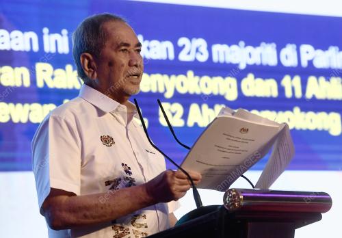 DATUK SERI DR WAN JUNAIDI TUANKU JAAFAR