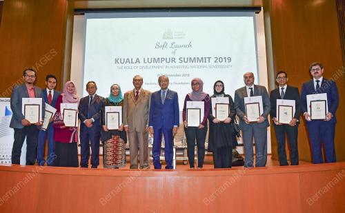 PTJ25_21112019_KL_SUMMIT_BN201911198243