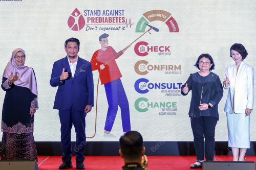 DATUK LUKANISMAN AWANG SAUNI
