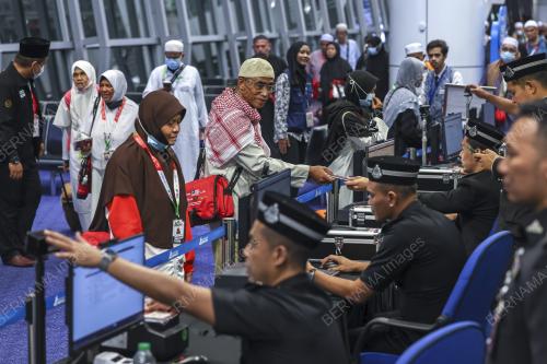KEPULANGAN JEMAAH HAJI KT001