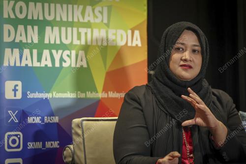 MEDIHA MAHMOOD