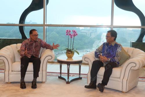 DATUK SERI ANWAR IBRAHIM