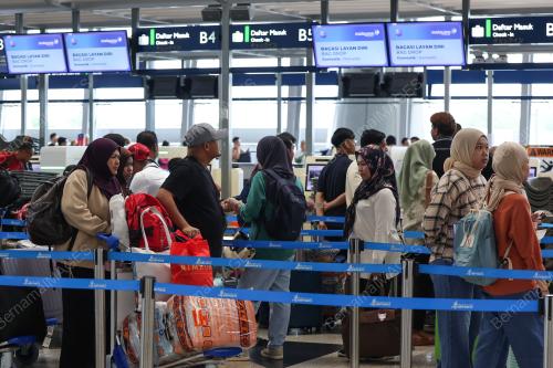 TINJAUAN KLIA TERMINAL 1