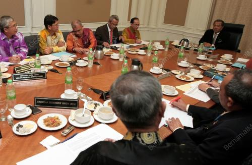 TAN SRI MUHYIDDIN YASSIN