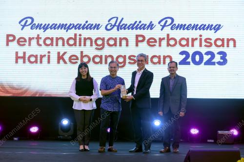 FAHMI FADZIL