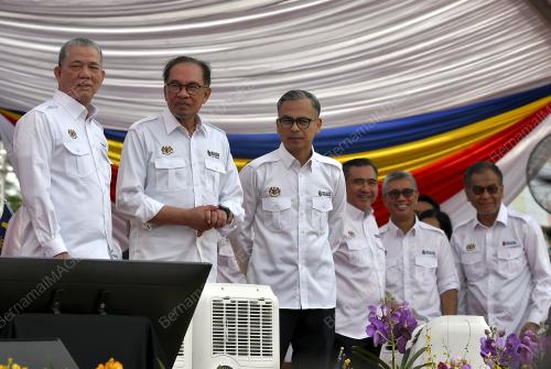 DATUK SERI ANWAR IBRAHIM