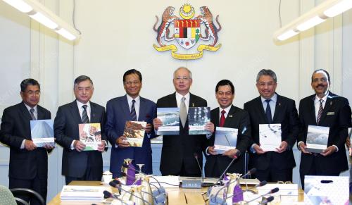 DATUK SERI MOHD NAJIB TUN ABDUL RAZAK