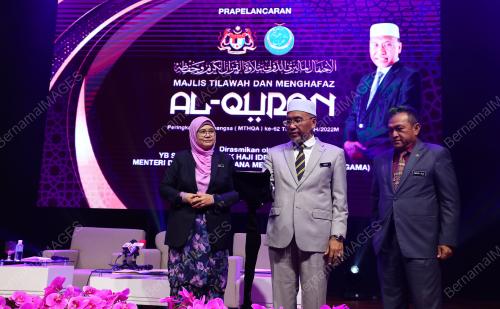 SENATOR DATUK IDRIS AHMAD