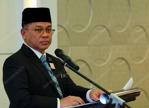 DATUK DR MOHD NA'IM MOKHTAR