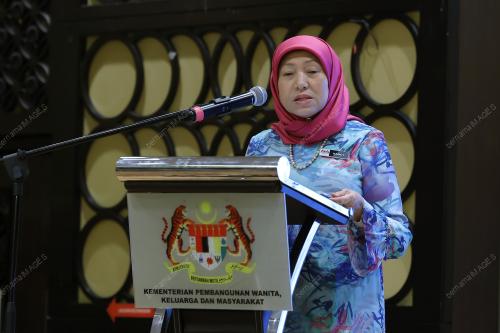 DATUK SERI NANCY SHUKRI