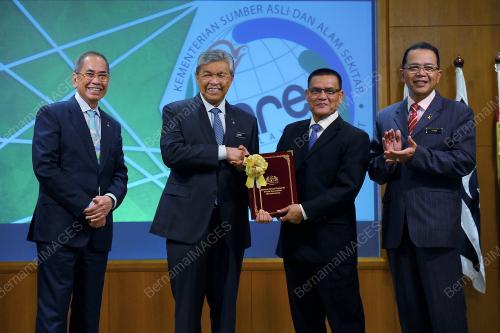 PTJ26_09082016_ZAHID_MBN