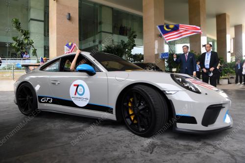 PTJ26_10072018_PORSCHE