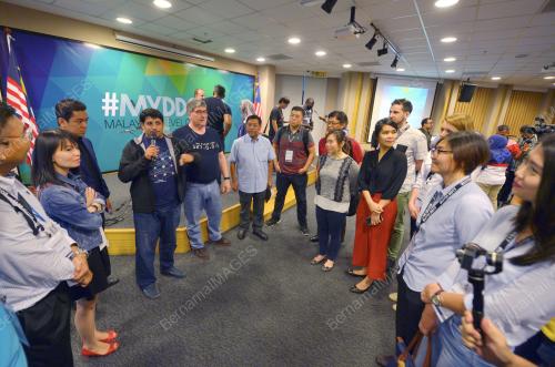 PTJ26_11082017_HACKATHON