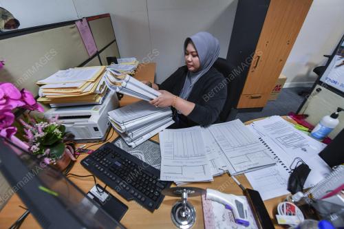 PENJAWAT AWAM SEDIA SEDIA KERJA DARI RUMAH
