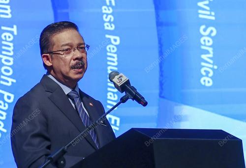 TAN SRI MOHD ZUKI ALI
