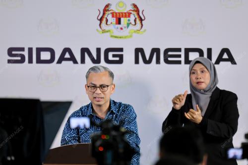 DATUK FAHMI FADZIL