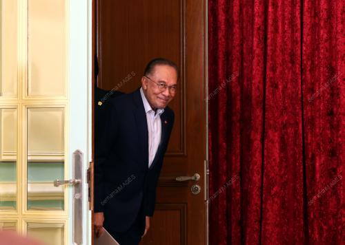 DATUK SERI ANWAR IBRAHIM