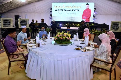 DATUK SERI ISMAIL SABRI YAAKOB