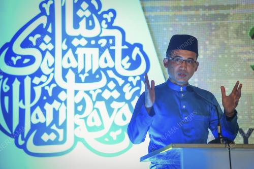 DATUK SERI KHAIRUL DZAIMEE DAUD