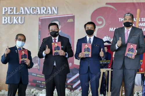 TAN SRI MOHD ZUKI ALI