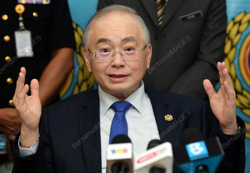 DATUK SERI IR. DR. WEE KA SIONG
